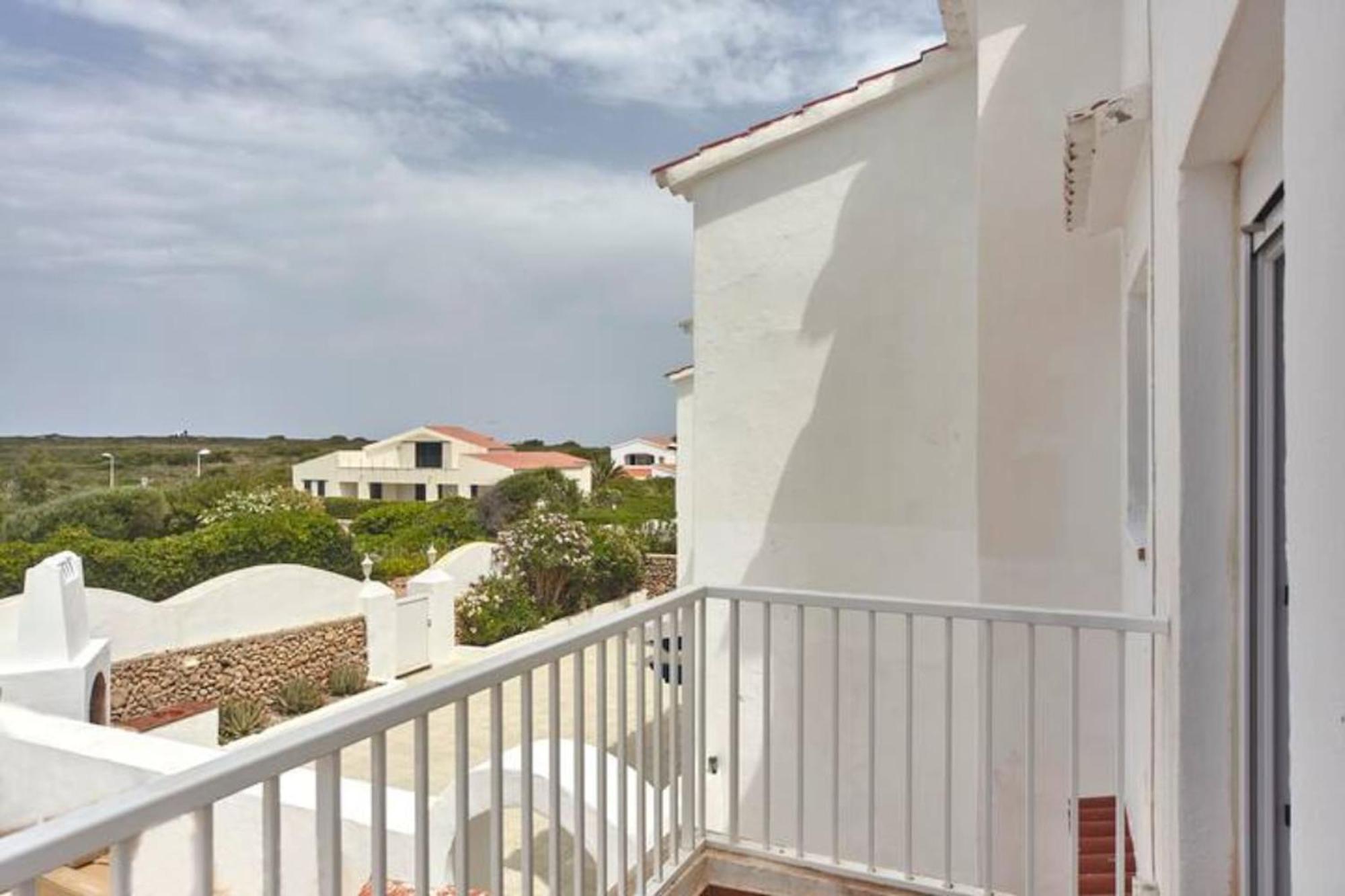 Arenal D'En Castell North Apartment Es Mercadal Luaran gambar