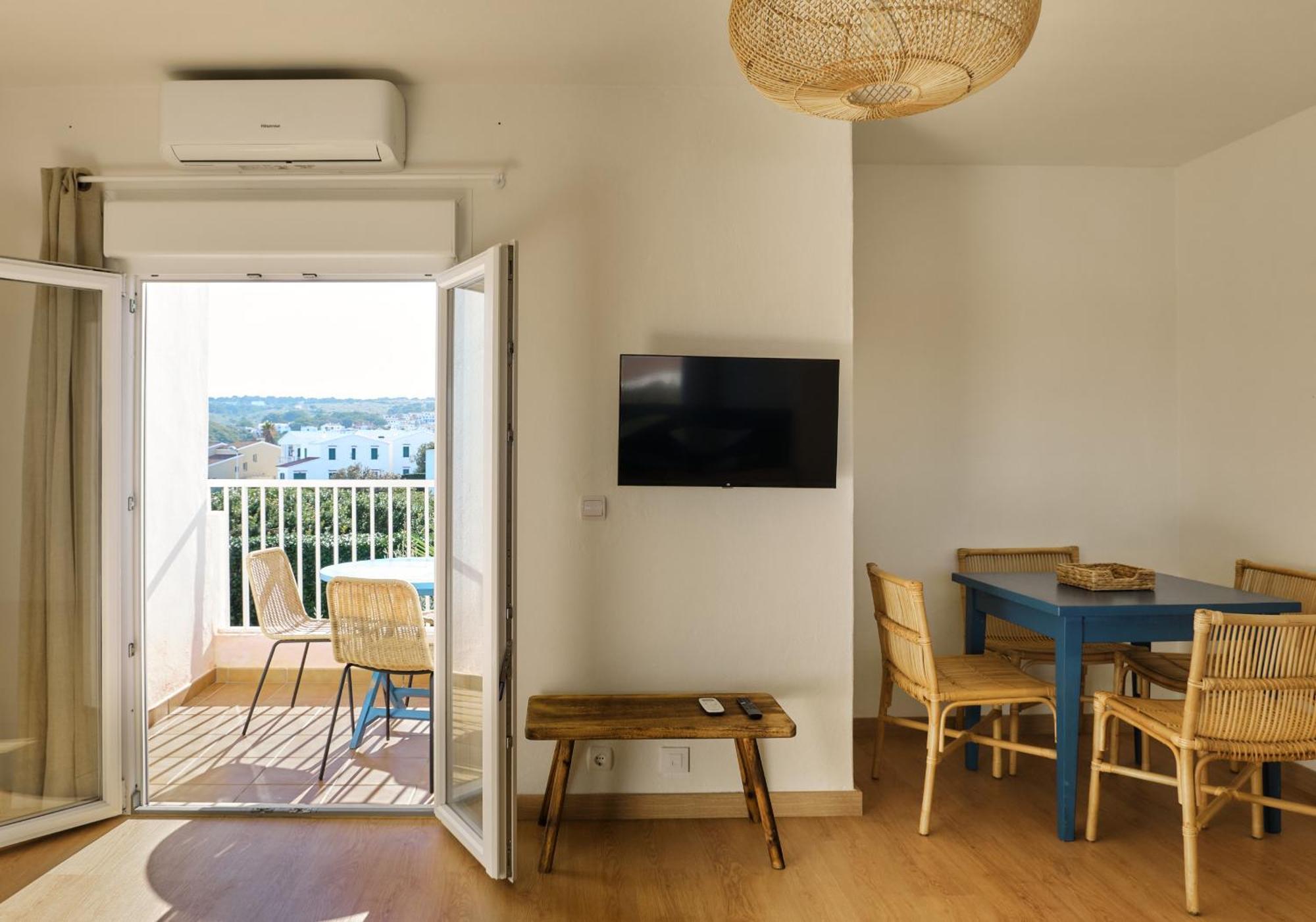 Arenal D'En Castell North Apartment Es Mercadal Luaran gambar