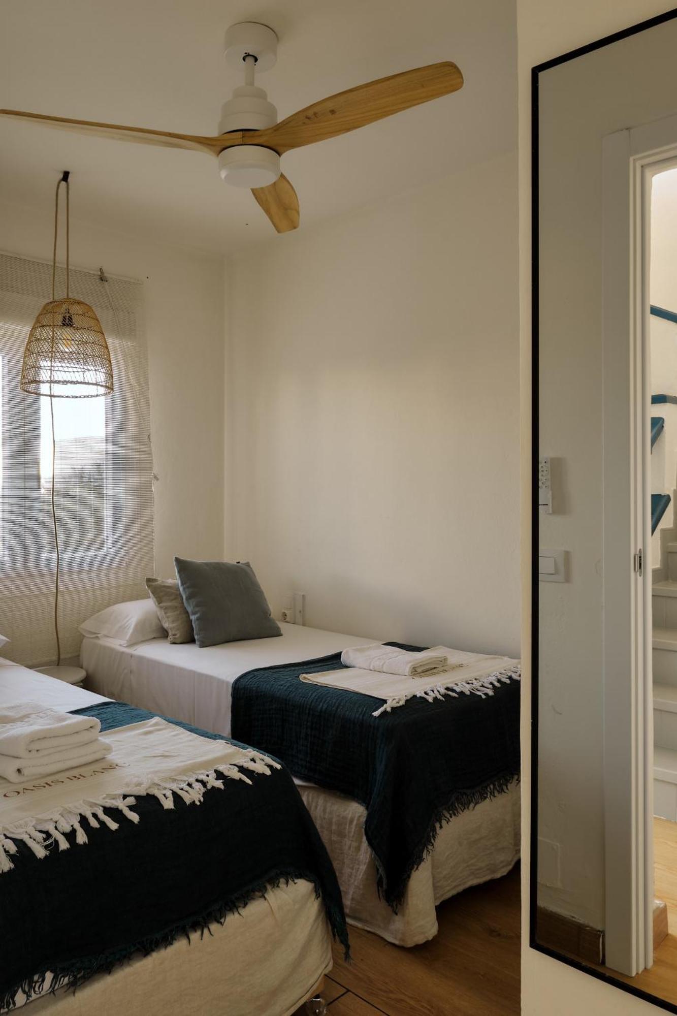 Arenal D'En Castell North Apartment Es Mercadal Luaran gambar