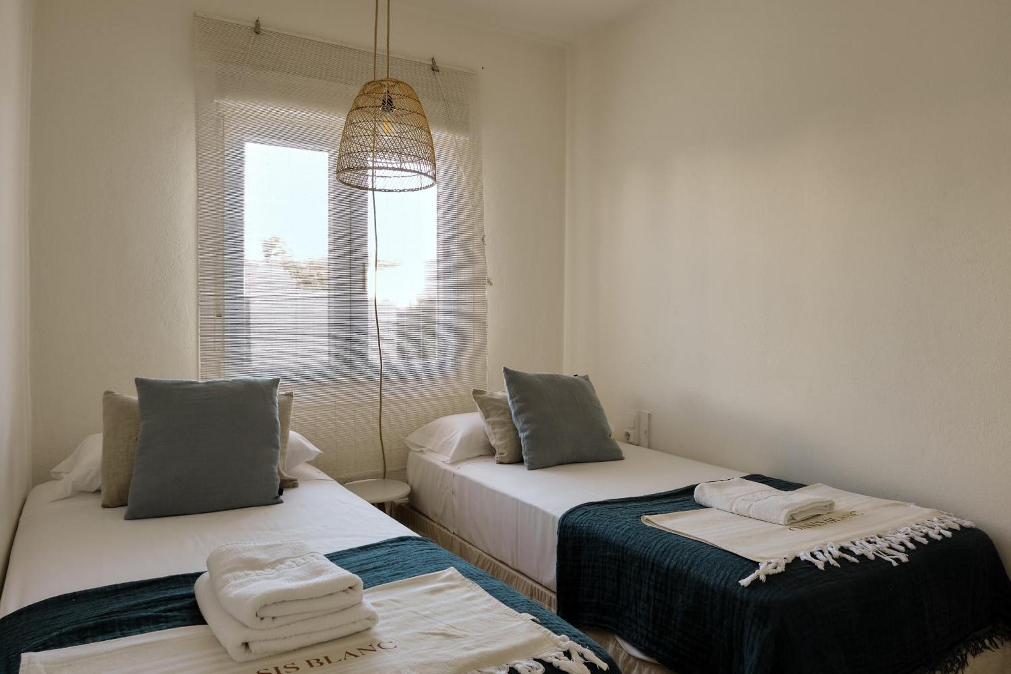 Arenal D'En Castell North Apartment Es Mercadal Luaran gambar