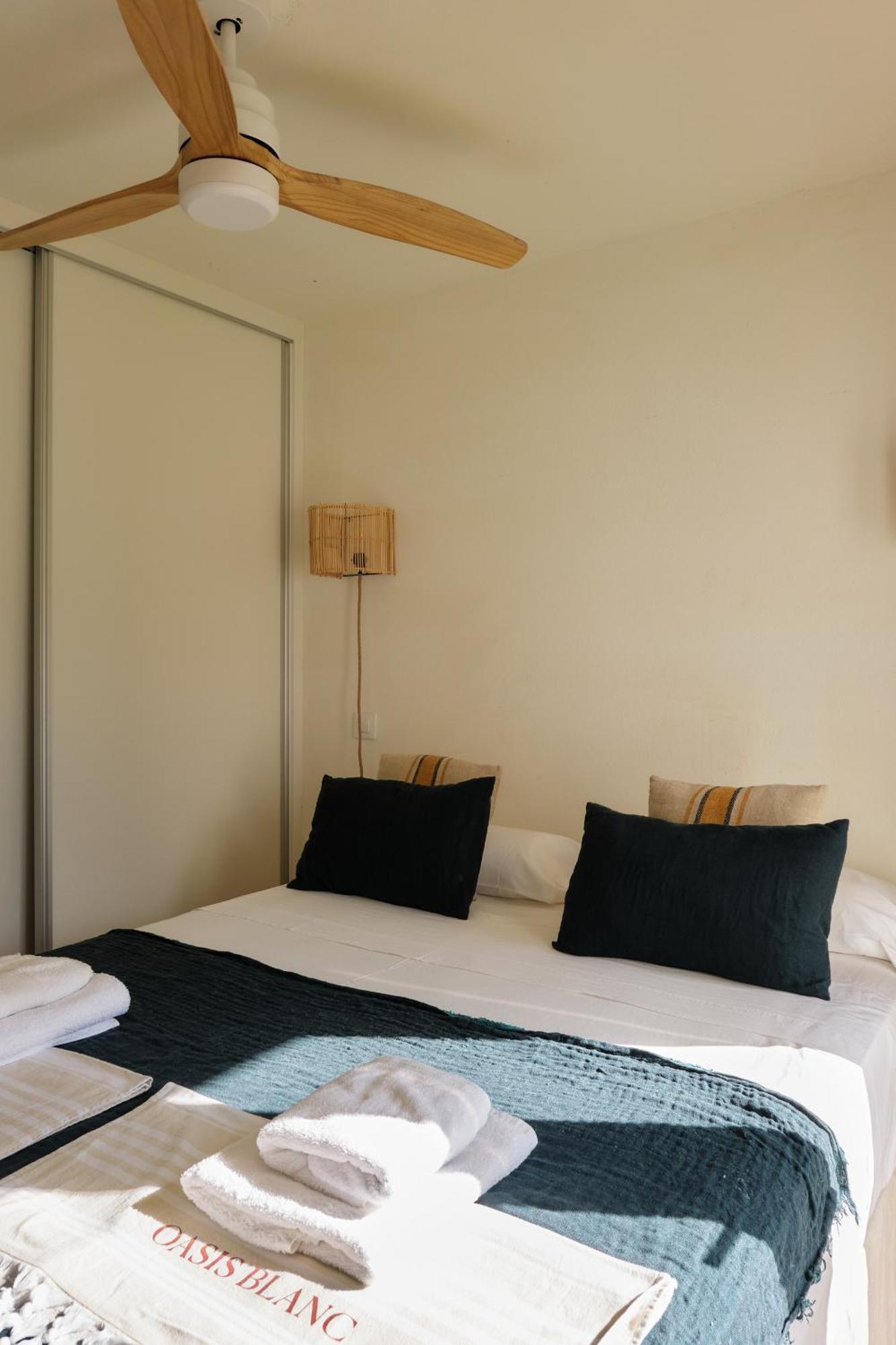 Arenal D'En Castell North Apartment Es Mercadal Luaran gambar