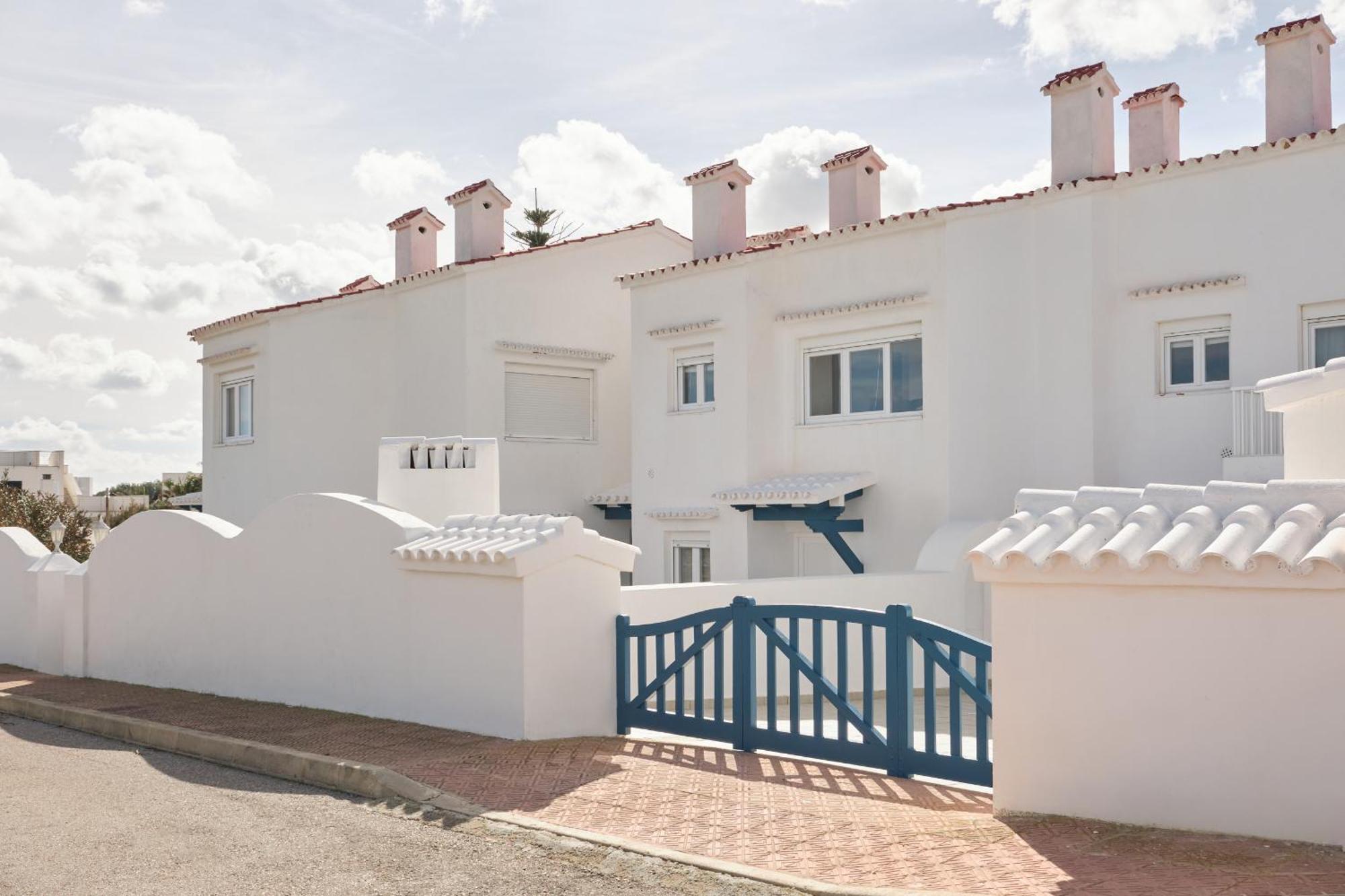 Arenal D'En Castell North Apartment Es Mercadal Luaran gambar