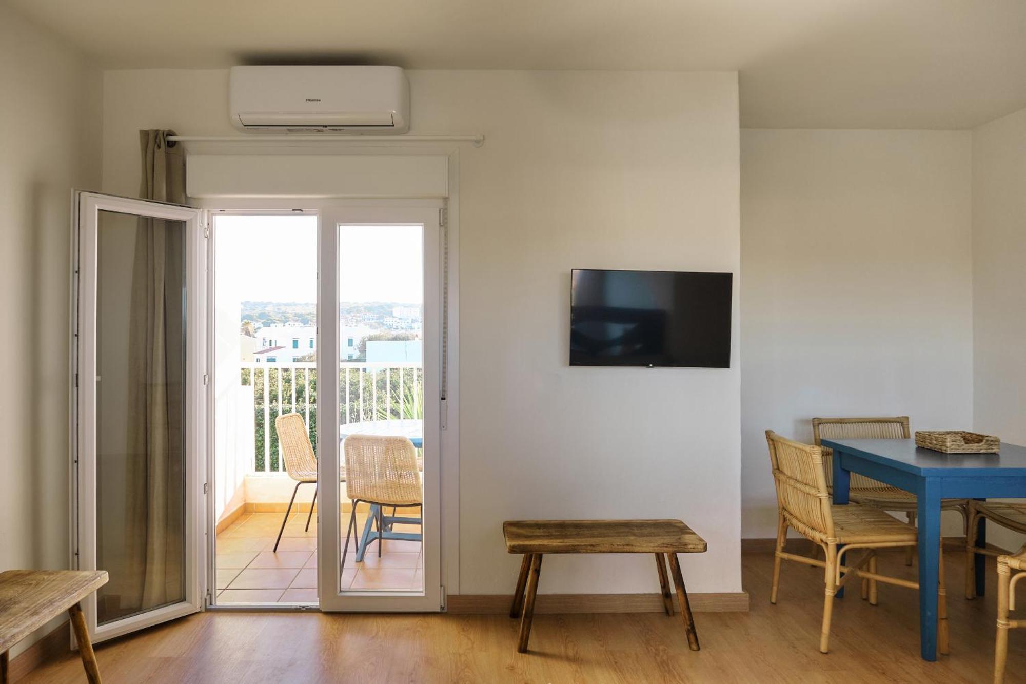 Arenal D'En Castell North Apartment Es Mercadal Luaran gambar